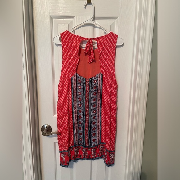 Prince & Fox Bright Floral Boho style Shift Dress with Keyhole Back. - Picture 2 of 5